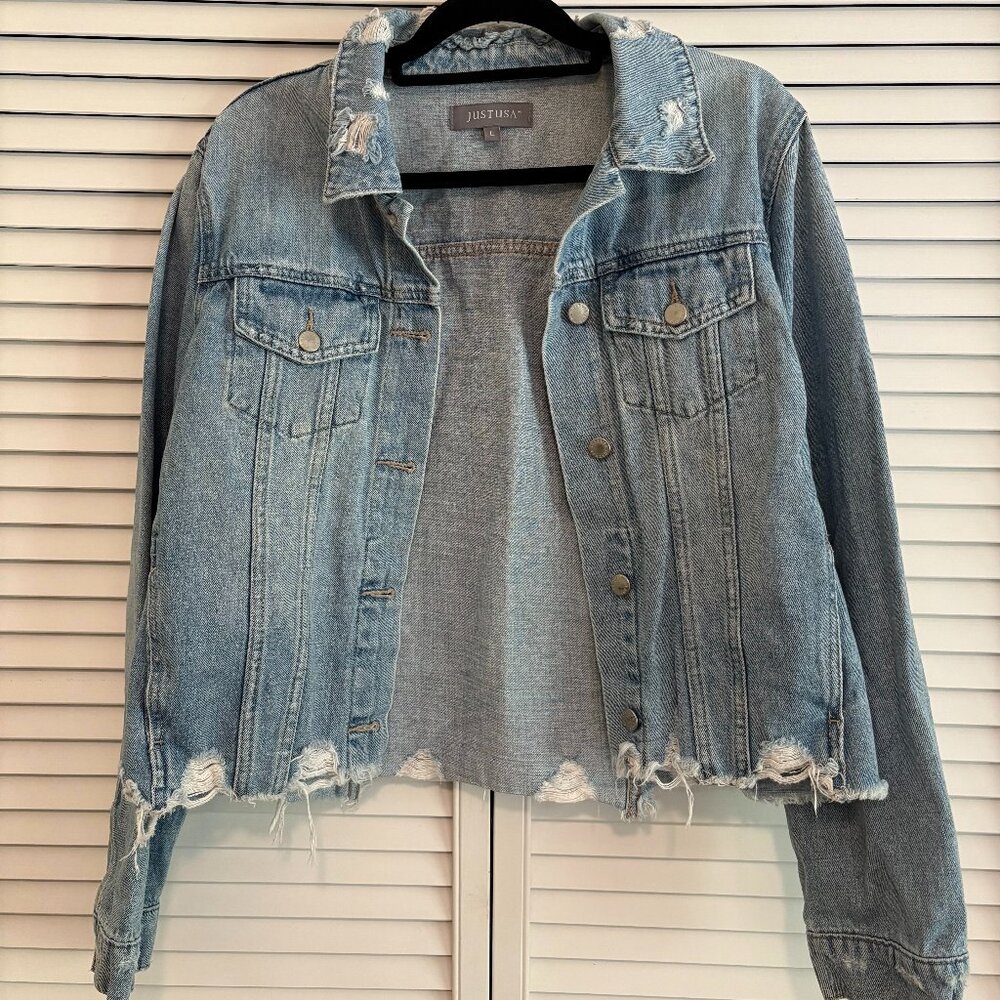 Just USA Light Wash Distressed Denim Jean Jacket Size Large